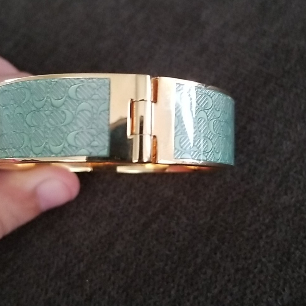 Coach signature seafoam bracelet - Picture 3 of 5